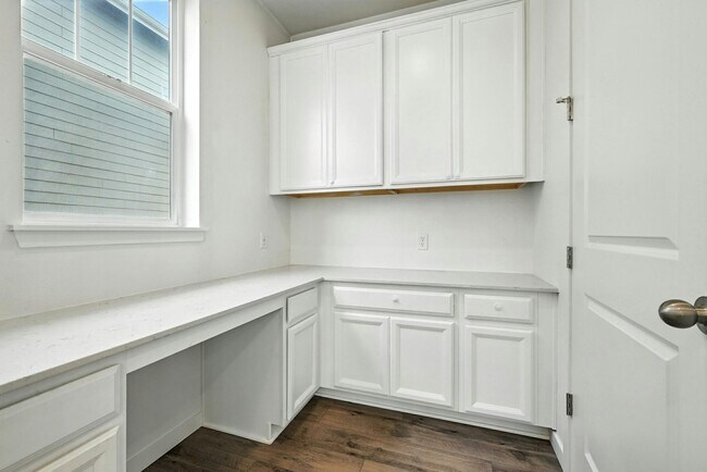 Building Photo - 13060 E 110th Ave.