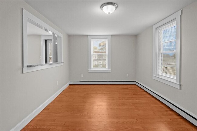 Building Photo - 54 Hillside Ave