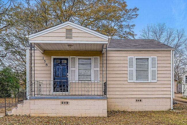 Building Photo - 158 24th St
