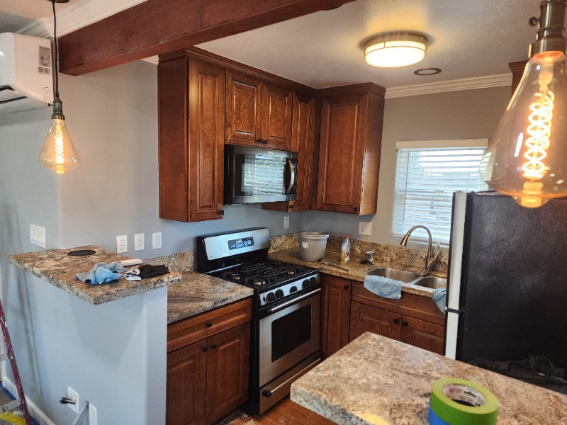 Building Photo - 3549 Highland Ave