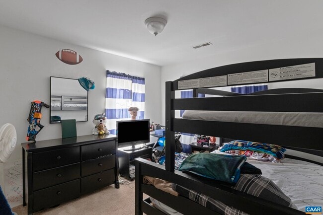 Building Photo - 132 St Andrews St