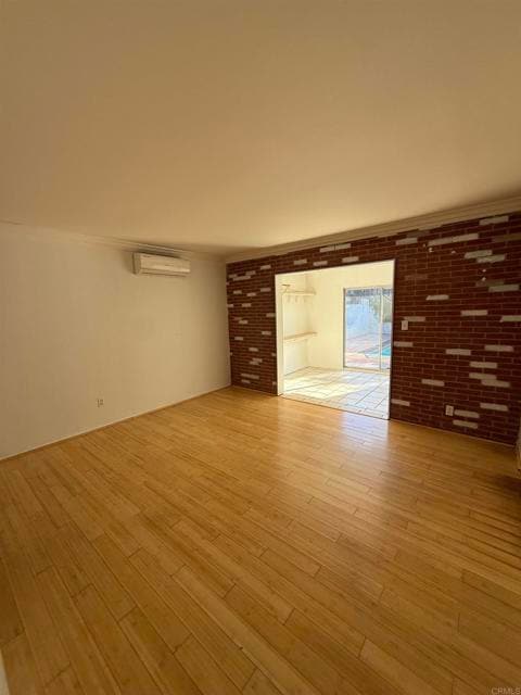 Building Photo - 8859 Kelburn Ave