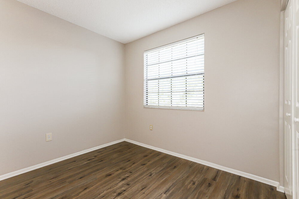 Building Photo - 856 Buttercup Dr