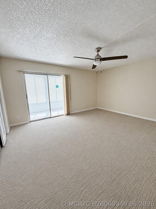 Building Photo - 1089 Wolverton E