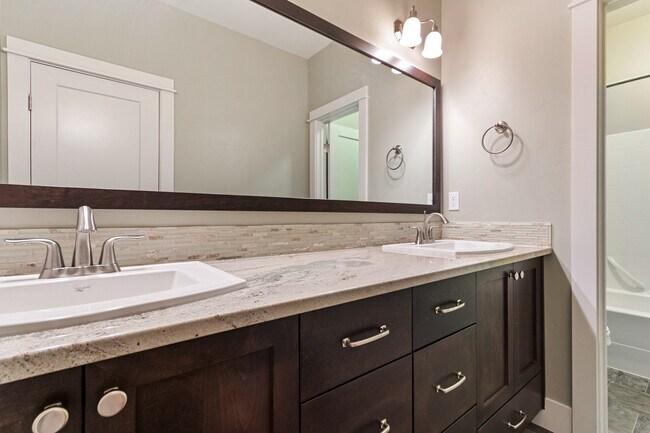 Building Photo - 3846 S Caddis Pl