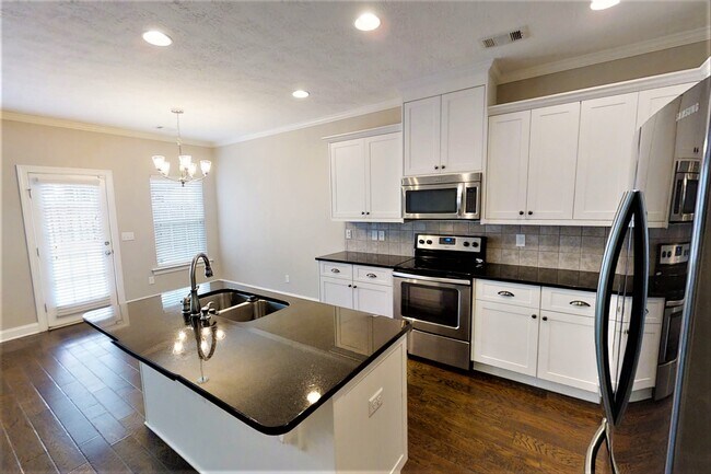 Building Photo - 407 Brantley Cove Cir