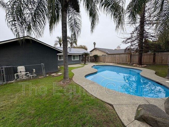 Building Photo - 1195 Santa Cruz Ave