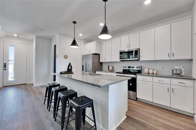 Building Photo - 3949 Bernese Dr