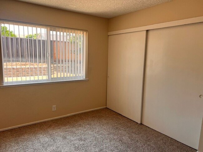 Building Photo - Updated 4BR/2BA Home in South San Jose