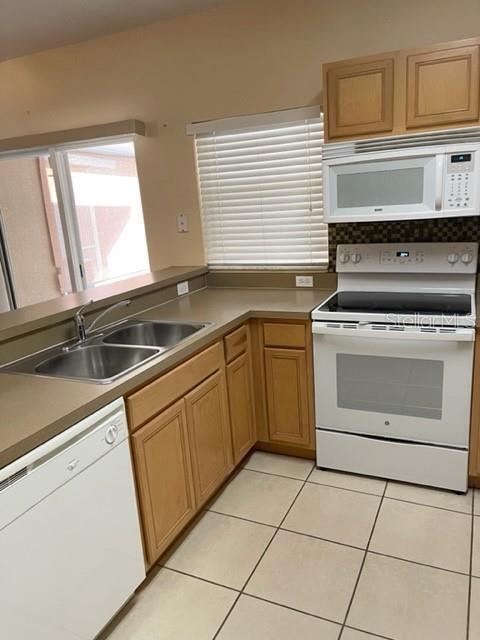 Building Photo - 1135 Baronscourt Dr