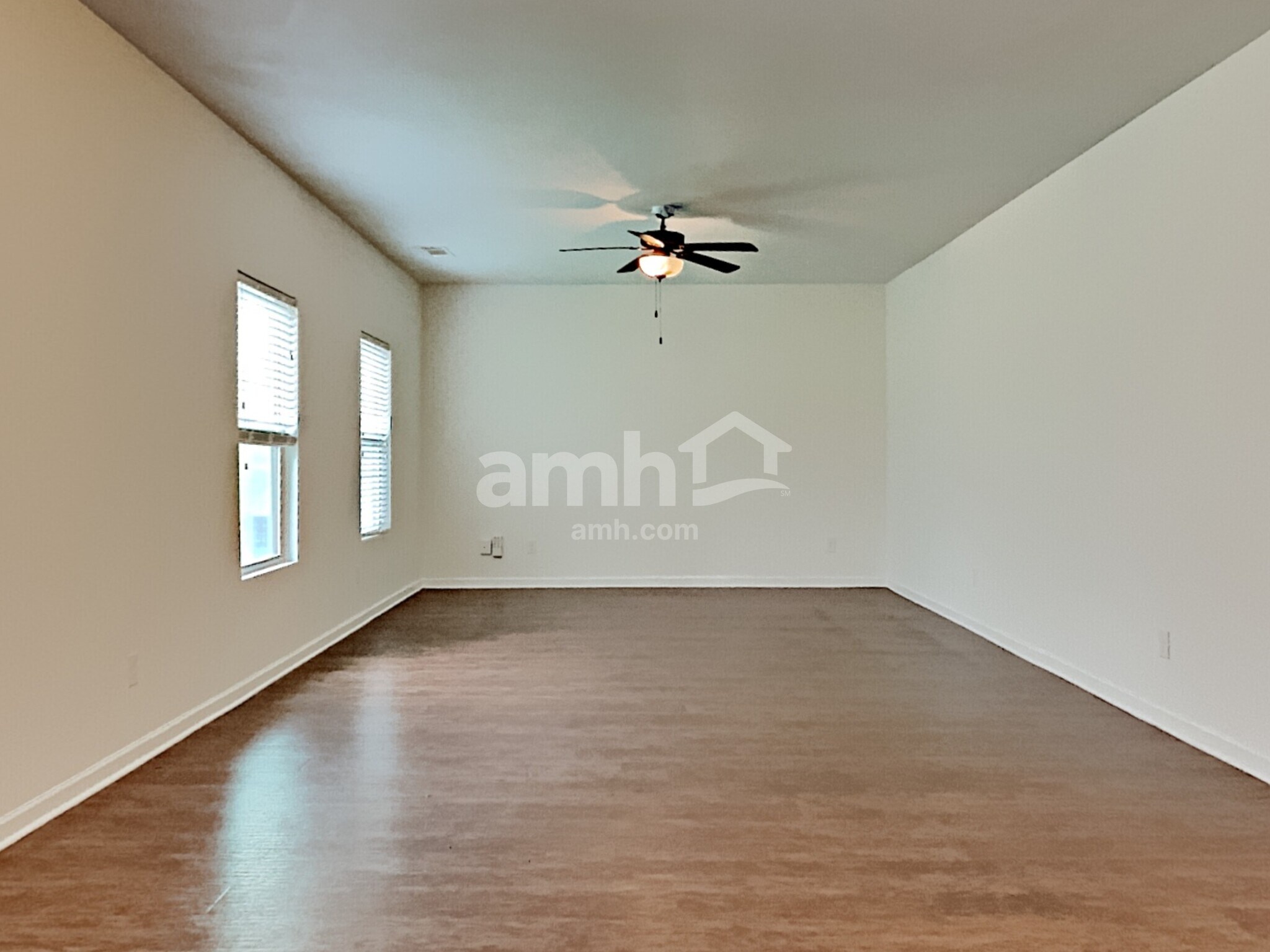 Building Photo - 350 Scotland Dr