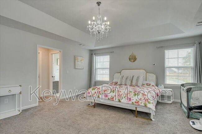 Building Photo - 1044 Mulford Lp