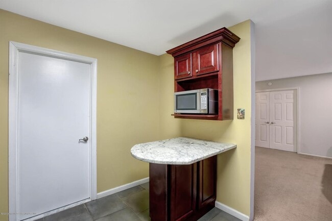 Building Photo - 393 Yorkshire Pl