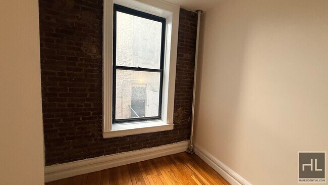 Building Photo - East 12th Street