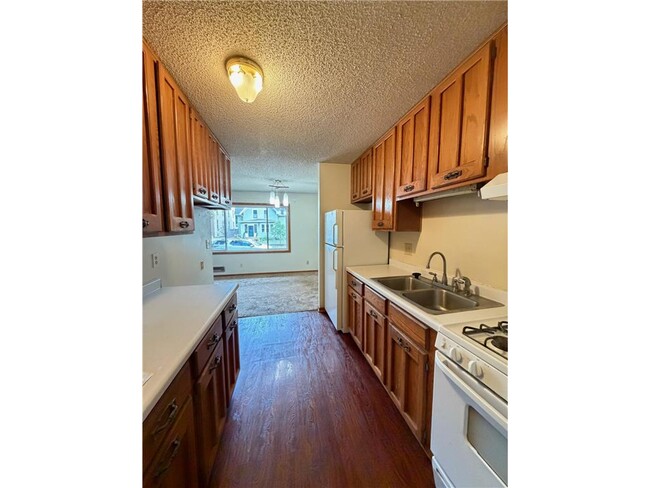 Building Photo - 711 5th Ave SE