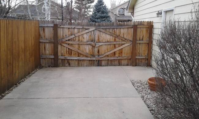 Building Photo - 4116 Stonegate Ct