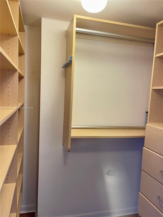 Building Photo - 18800 NE 29th Ave