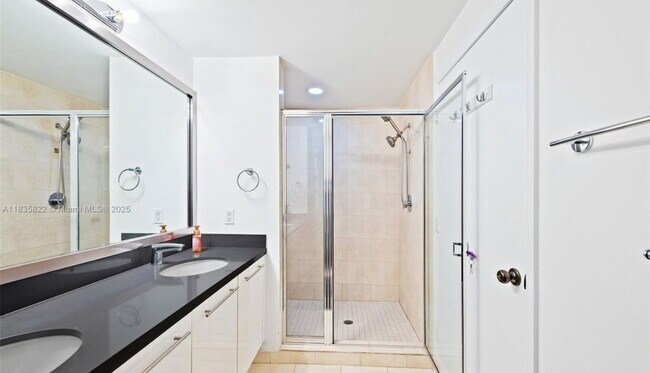 Building Photo - 90 SW 3rd St