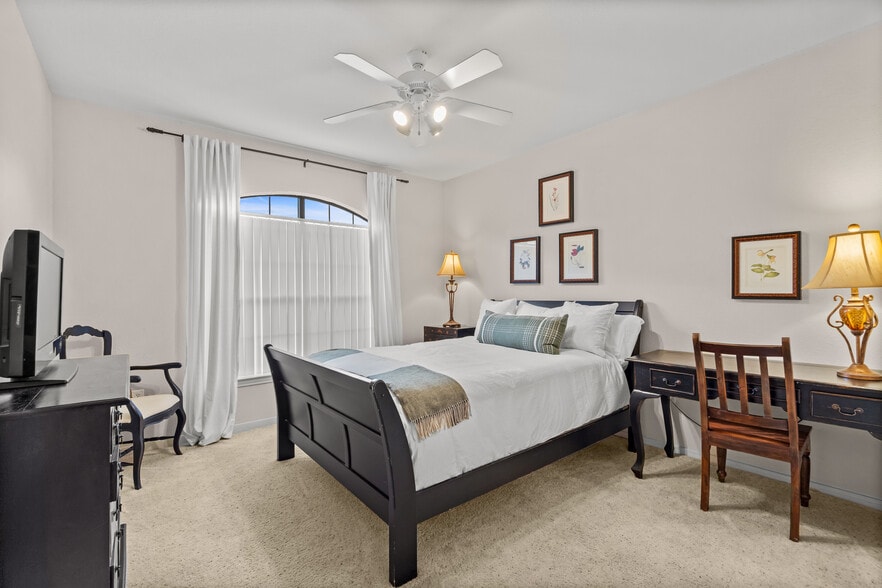 Bedroom - 6765 Corporate Blvd