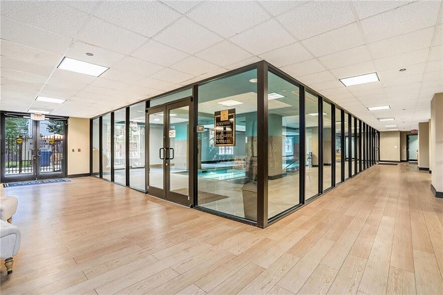 Building Photo - 1101 Juniper St NE