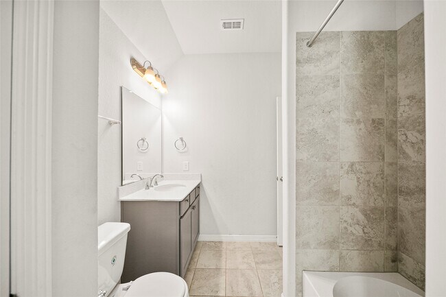 Building Photo - 8930 Emerald Cane Dr