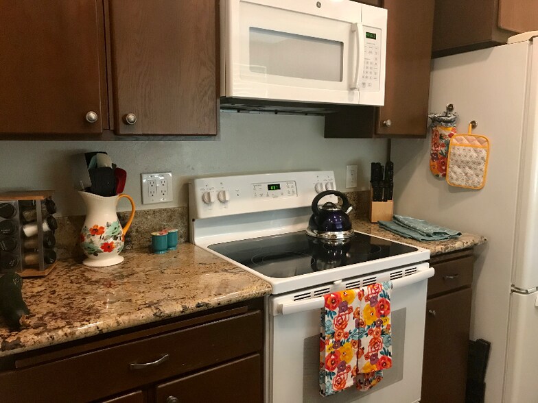 Building Photo - 12054 Caminito Campana