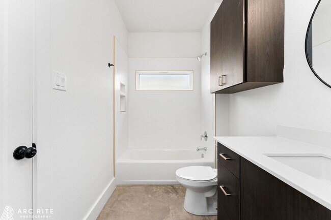 Building Photo - Pre-Leasing Fall of 2026!! Luxury Homes!!