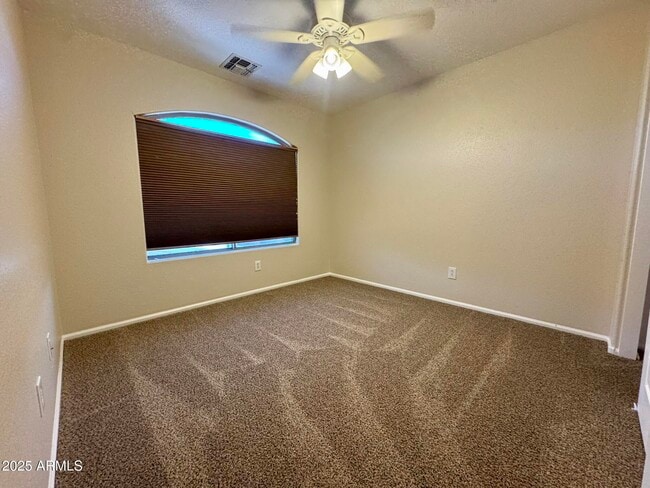 Building Photo - 2344 W White Feather Ln