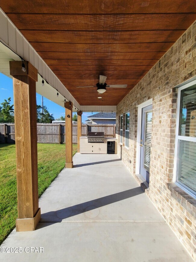 Building Photo - 2609 Outlaws Wy