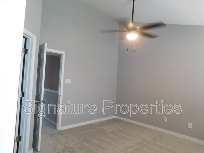 Building Photo - 8197 Belton Cir