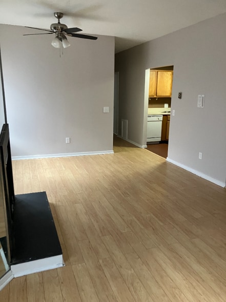 Building Photo - 56 Atwood St