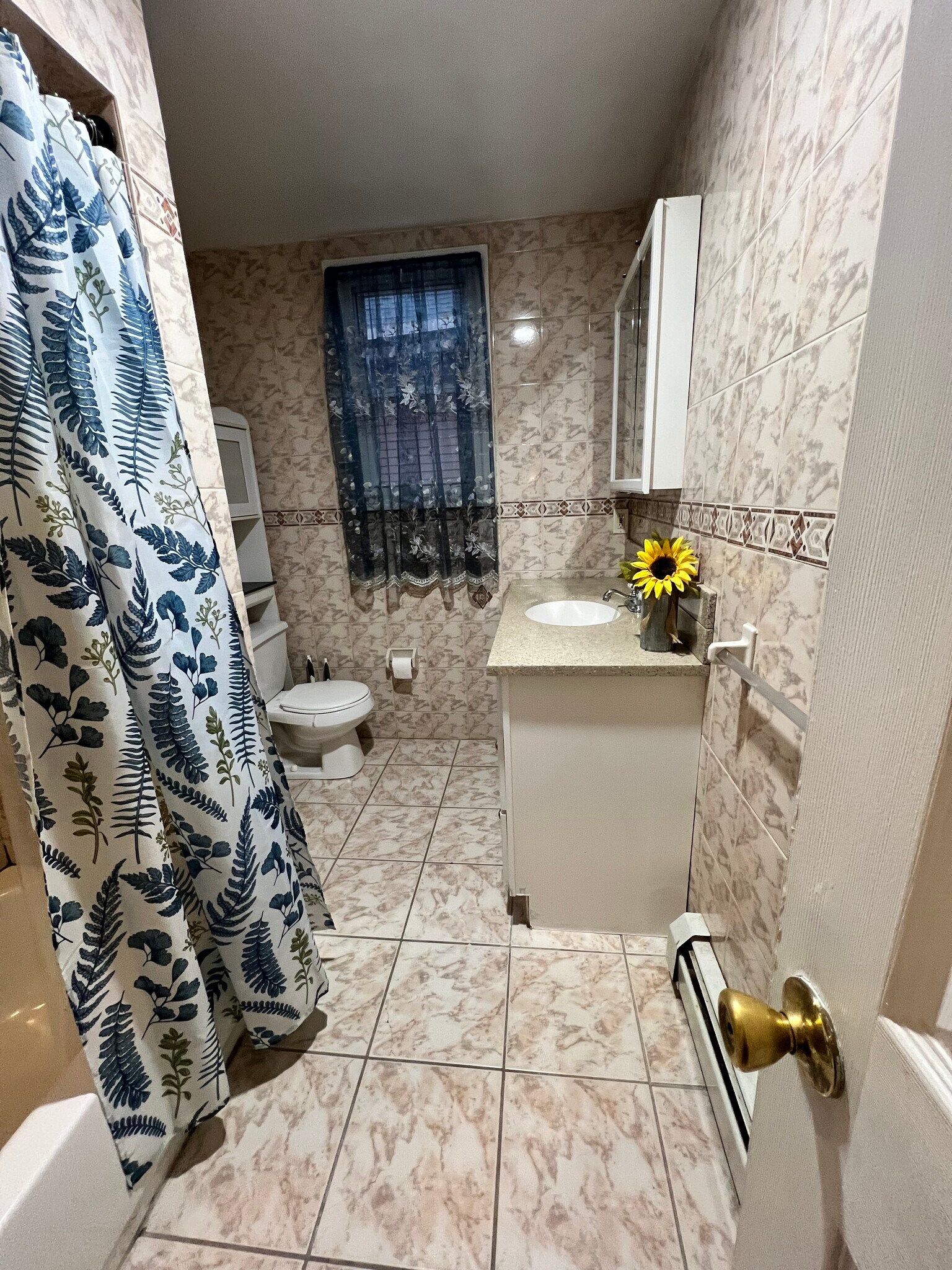 Building Photo - 128 Elwood Ave