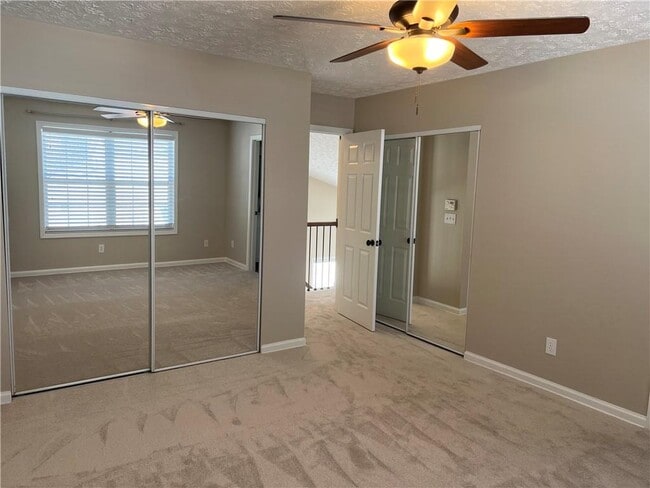 Building Photo - 275 Manley Ct