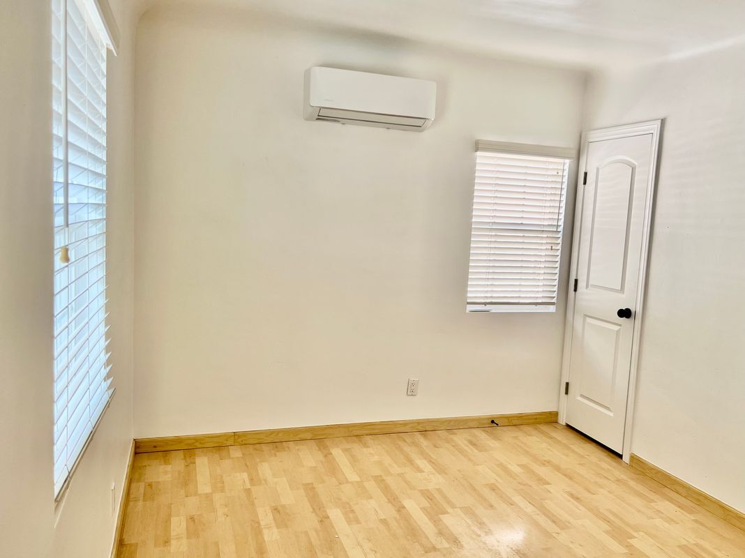 Building Photo - 4209 W 169th St