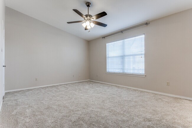 Building Photo - 8107 Rustic Park