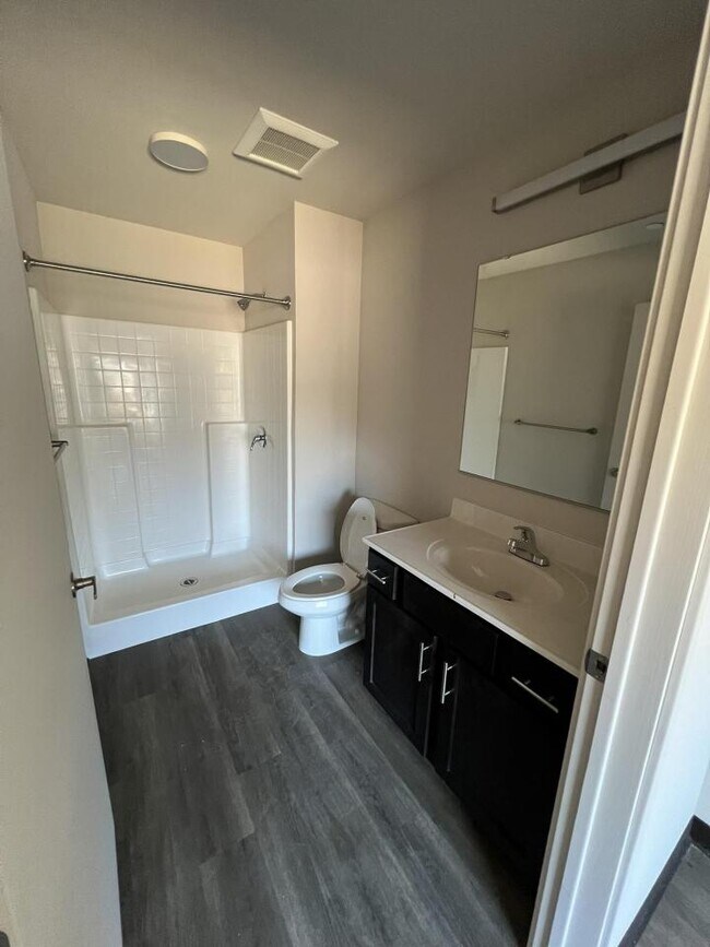 Building Photo - The Cove