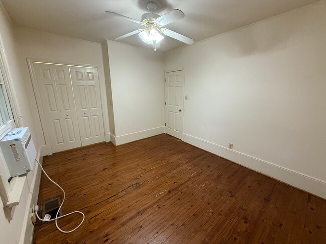 Building Photo - 530 Nantahala Ave