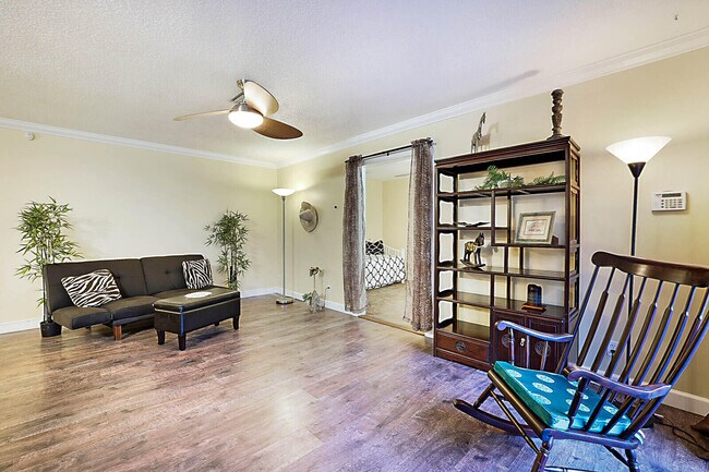 Building Photo - 30 Crossings Cir