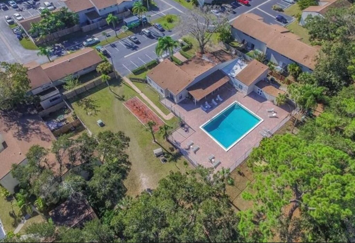 Arial View - 904 Byron Ln