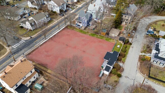 Building Photo - 60 Kilburn Rd