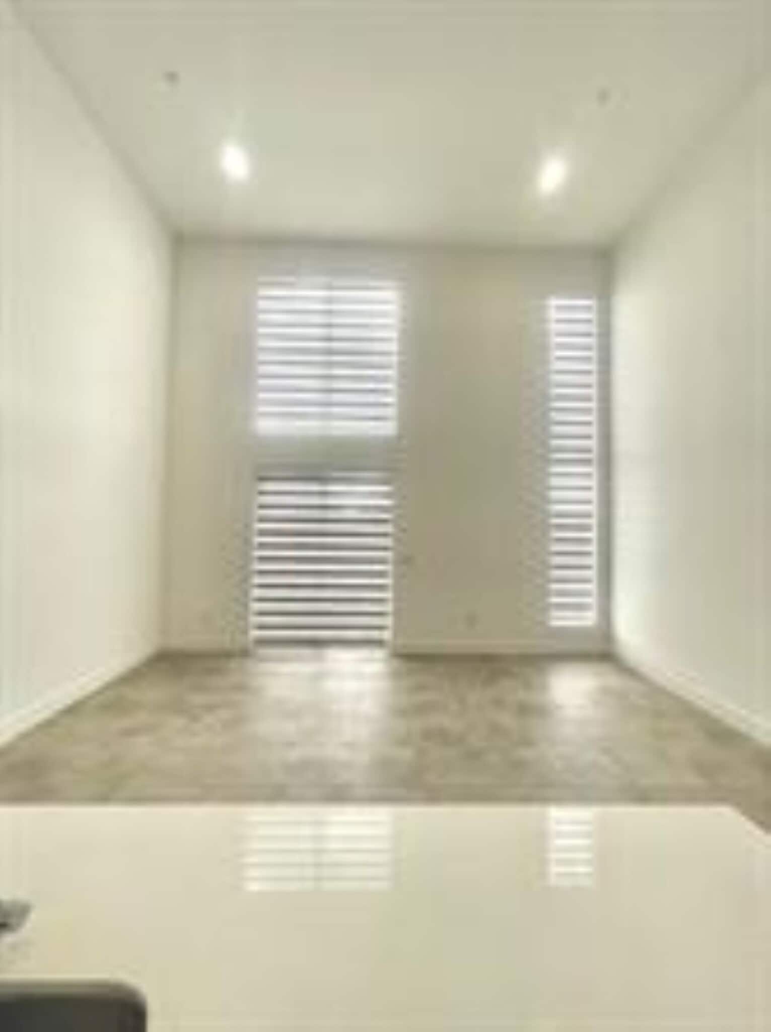 Building Photo - 3455 NE 5th Ave