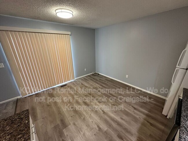 Building Photo - 9000 E 85th Pl
