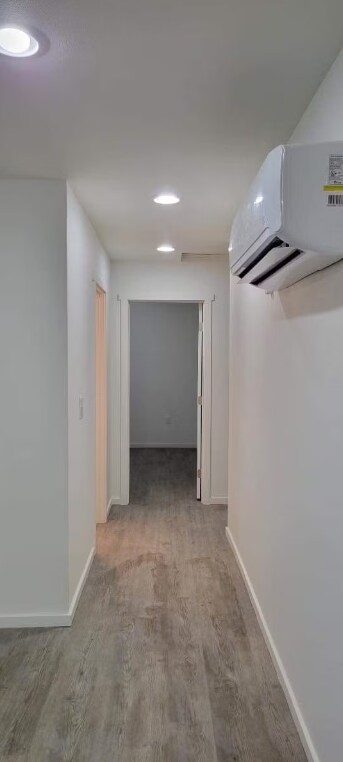 Building Photo - 512-512 E 3rd St