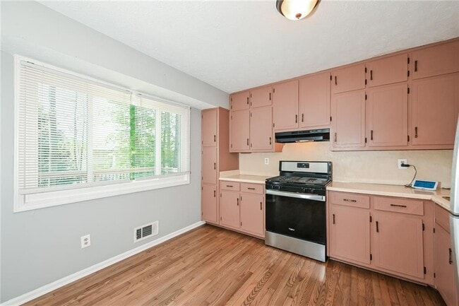 Building Photo - 3039 Jonathan Ct SW