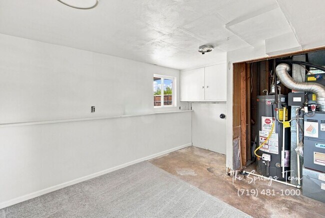 Building Photo - 1495 Prado Dr