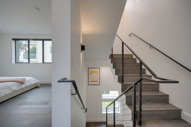 Building Photo - 4422 Riley Dr