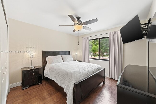 Building Photo - 21944 Town Pl Dr