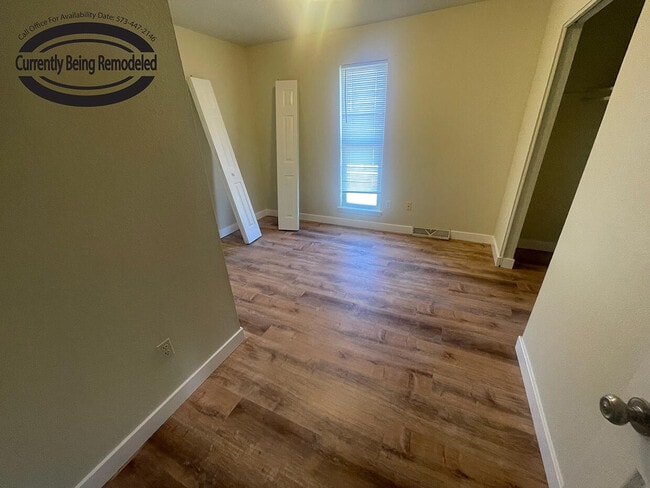 Building Photo - 319 West Blvd N