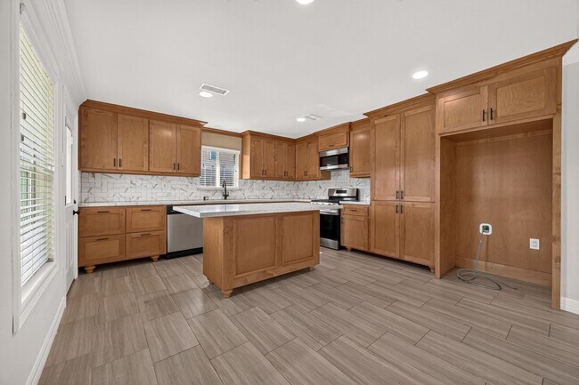 Building Photo - 13310 Boudreaux Estates Dr
