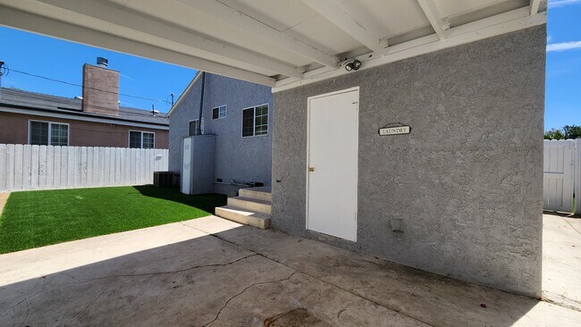 Building Photo - 18009 Bullock St